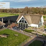 Boerderie De Gouden Leeuw 3* 부쇼텐